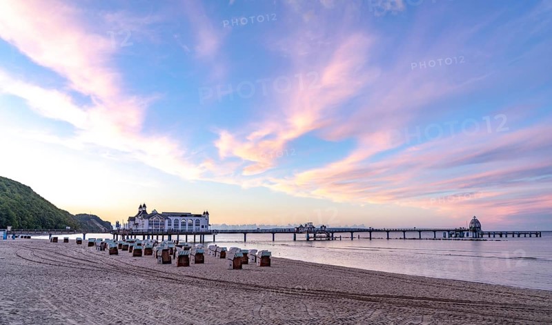 The pier of Sellin, evening mood, sunset, 394 metres long, with restaurant, jetty, beach chairs, island of Rügen, Mecklenburg-Western Pomerania, Germany, Europe