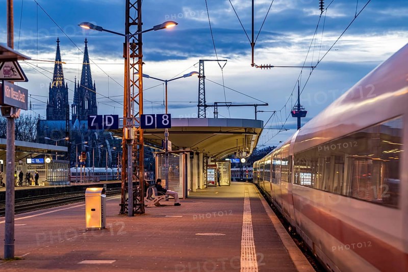 Cologne Trade Fair Centre/Deutz, Platform, Cologne Cathedral, Cologne, North Rhine-Westphalia, Germany, Europe