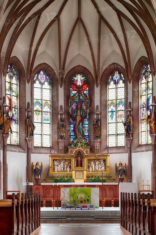 Interior view, choir, altar, New Parish Church of the Assumption of the Virgin Mary, Scena, South Tyrol, Autonomous Province of Bolzano, Italy, Europe