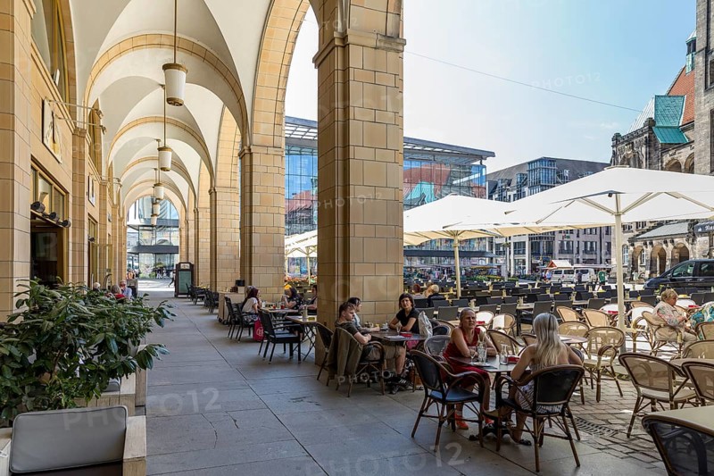 Street café in the Red Tower Gallery with seating on the market square in front of the New Town Hall, Chemnitz, Saxony, Germany, Europe