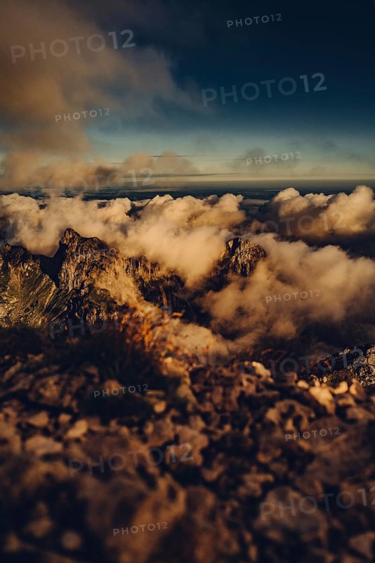 Sunrise hike on the Hochplatte in the Ammergau Alps, Ammergebirge in the Allgäu, Bavaria, Germany, Europe