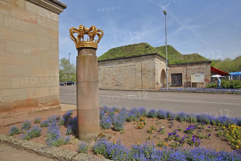 Golden royal crown with stele as a memorial to the Prussian era after 1815, crown, golden, Prussian, German Gate, Saarlouis, Saarland, Germany, Europe