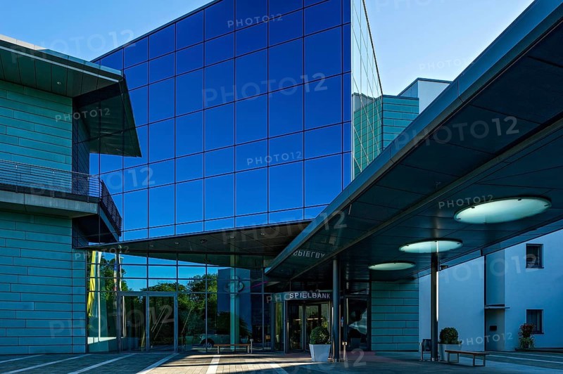 Casino, casino, modern architecture by Alexander Freiherr von Branca, Bad Wiessee am Tegernsee, Mangfall mountains, Bavarian Prealps, Alps, Upper Bavaria, Bavaria, Germany, Europe
