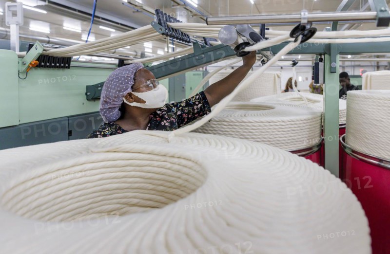 BENIN TEXTILE CORPORATION BENIN, Combing machine producing a combing band for spinning yarns. in a textile factory near Cotonou in Benin, Glo-Djigbe, 07/03/2024