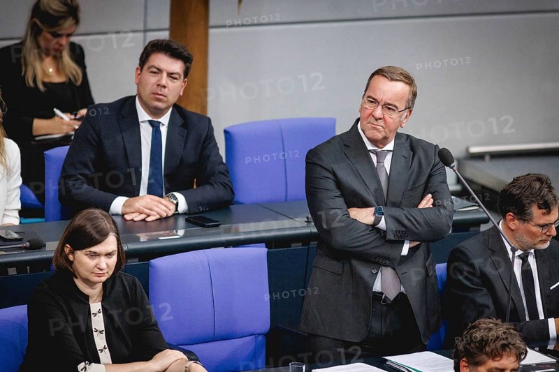 Boris Pistorius, Federal Minister of Defence, during government questioning in the Bundestag in Berlin, 05.06.2024