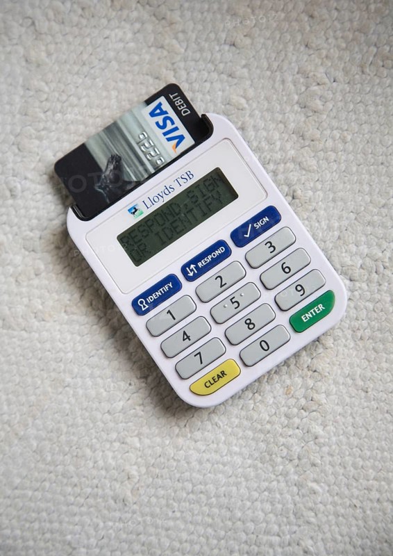Ezio Lloyds Bank card reader online banking security device, UK