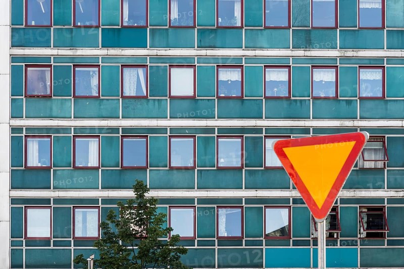 Prefabricated housing, social housing, prefabricated building, system, housing shortage, accommodation, housing, living, symmetry, flat, welfare state, building sin, window, facade, big city, construction, construction industry, economy, high-rise building, apartment block, rent, rents, rent brake, Sweden, Europe