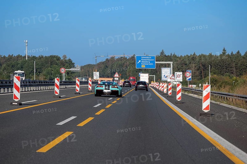 Narrowed lane due to construction work on the A6 motorway, Nuremberg-Heilbronn, Schwabach, Middle Franconia, Bavaria, Germany, Europe