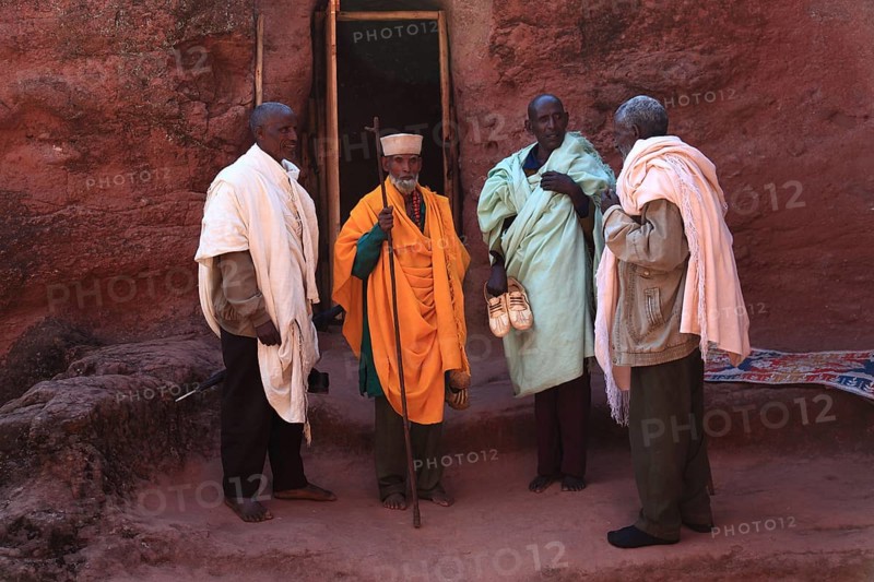 Lalibela, at the eastern group of rock-hewn churches, pilgrims at the double church of Gabriel-Raphael, Pray Gabriel-Raphael, Ethiopia, Africa