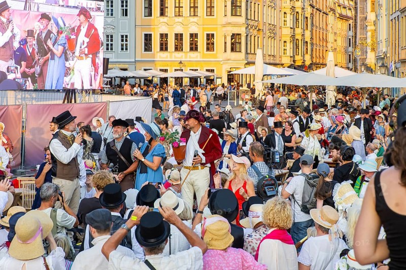 Dresden celebrated the 250th birthday of Caspar David Friedrich with a birthday party and a big city bet between Greifswald and Dresden, The Romantic's Duell. In Dresden 2033 people appeared in disguise and in Greifswald 2241, so Greifswald won the bet, city bet on the Neumarkt, Düll der Romantiker, Dresden, Saxony, Germany, Europe