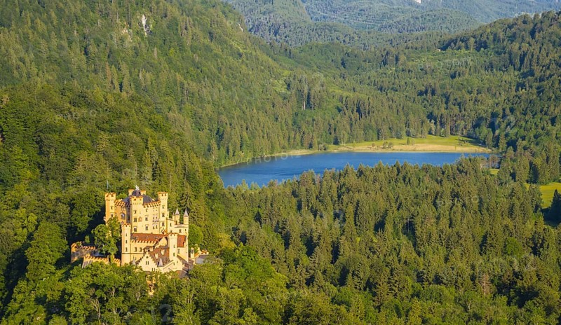 Hohenschwangau Castle, Schwansee, Schwangau, Ostallgaeu, Allgaeu, Swabia, Bavaria, Germany, Europe
