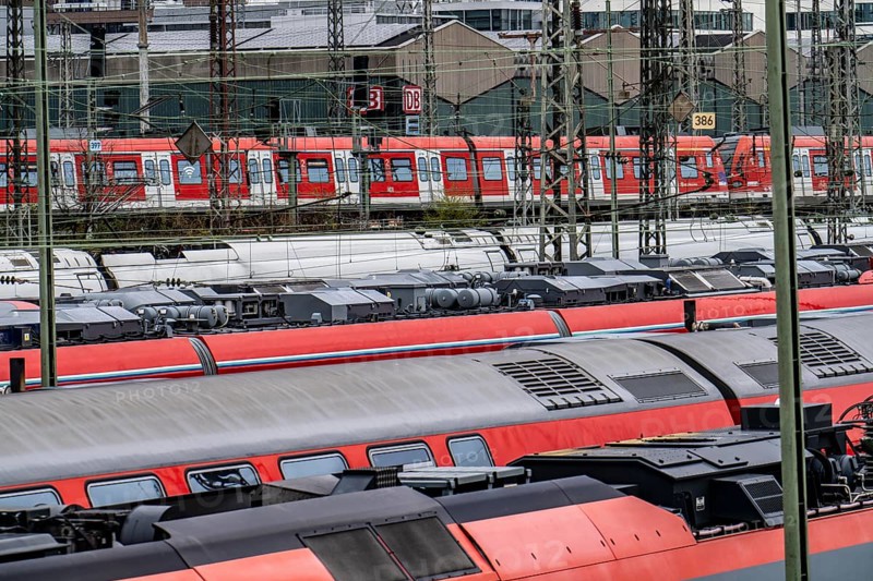 Local trains on the track in front of Frankfurt am Main Central Station, Skyline, Hesse, Germany, Europe