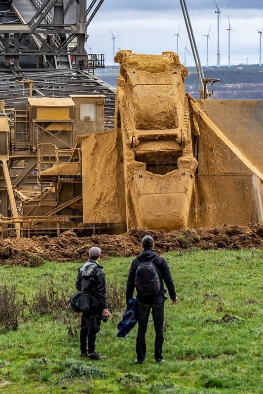 Opencast lignite mine Garzweiler 2, bucket wheel excavator 261 excavating the surface, at the rest of the hamlet Lützerath, bucket diameter is 17 metres, Erkelenz, North Rhine-Westphalia, Germany, Europe
