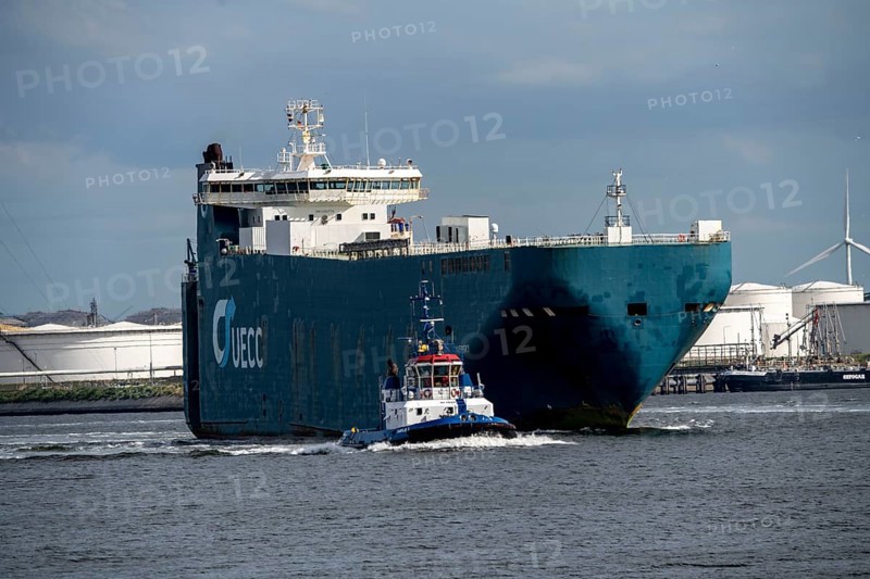 Shipping traffic, Europoort harbour, Calandkanaal, car transporter UECC Autosky