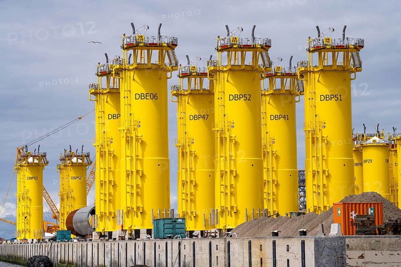 SIF Offshore Foundaitons, production of foundations, monopiles, for offshore wind turbines, the wind turbines are assembled on these pipes, which are installed in the seabed at a depth of up to 60 metres, production plant in the seaport of Rotterdam, Maasvlakte, Rotterdam Netherlands