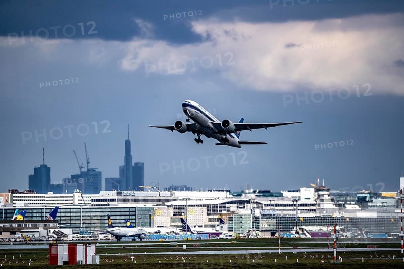 China Southern, Boeing 777 Cargo, takes off at Frankfurt am Main Airport, FRA, Hesse, Germany, Europe