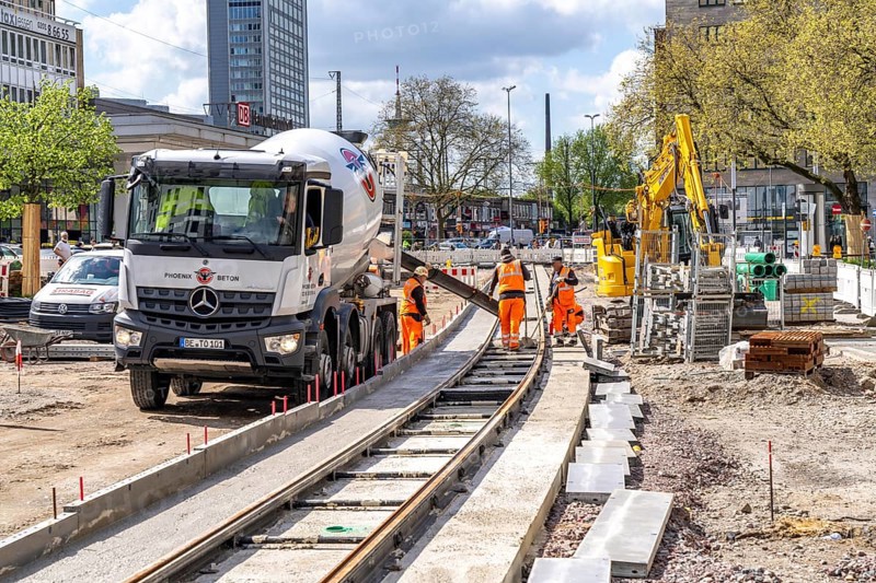 Construction site at the main railway station, for the new Citybahn, a new tram line over 5 km long, which will connect the west of Essen, the new district 51, with the city centre from 2026, Essen, North Rhine-Westphalia, Germany, Europe