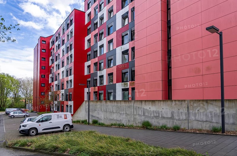 Student hall of residence of the Studierendenwerk Essen-Duisburg in Essen, over 310 furnished rooms are rented to students, North Rhine-Westphalia, Germany, Europe