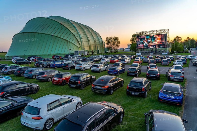 Drive-in cinema at Essen/Mülheim Airport Motor Movies, temporary film screening, at the WDL airship hangar, event in compliance with contact restrictions, effects of the corona crisis in Essen, Mülheim Germany