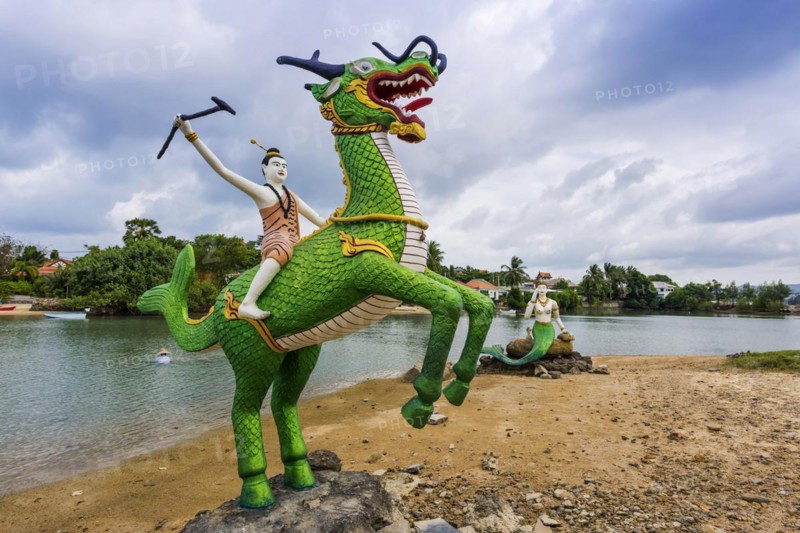 Sculptures at Wat Phra Yai, Buddhist temple, religion, Buddhism, figure, statue, sculpture, worship, God, sacred, world religion, spiritual, Buddha, Asian, deity, dragon, human figure, image, religious, travel, tourism, art, history, cultural history, cult, icon, public, Koh Samui, Thailand, Asia
