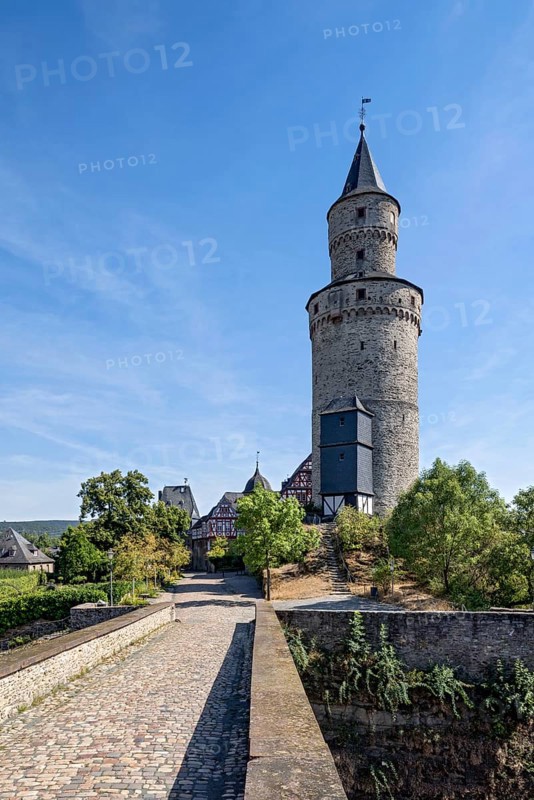 Witches' tower, keep of Idstein Castle, butter barrel tower, front bridge over the Halsgraben, historic old town, Idstein, Rheingau Taunus district, German Half-Timbered Road, Hesse, Germany, Europe