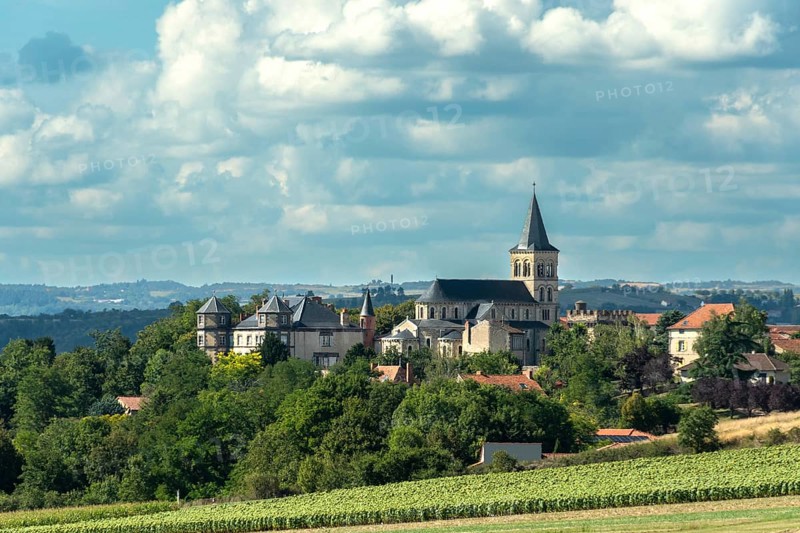 Augnat village in the Limagne plain, Puy de Dome, Auvergne-Rhone-Alpes, France, Europe