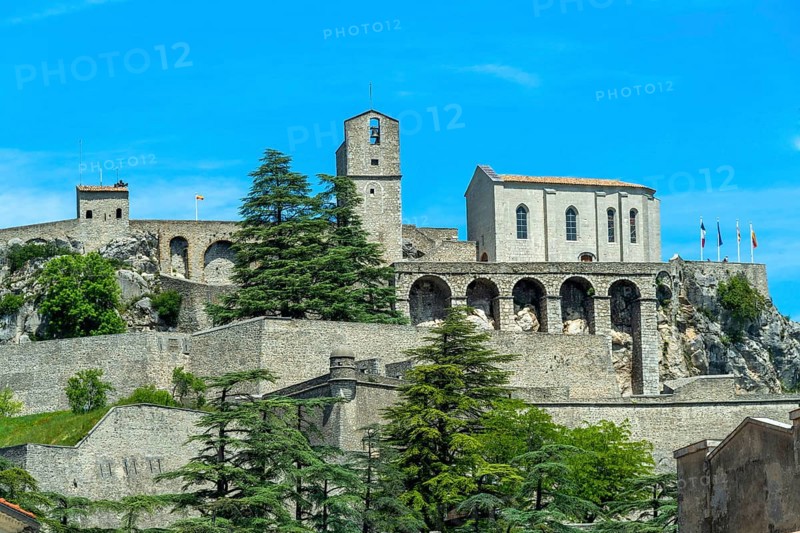 Sisteron. The keep and the Chapelle-Notre-Dame of the Citadel, Alpes-de-Haute-Provence. Provence-Alpes-Côte d'Azur. France