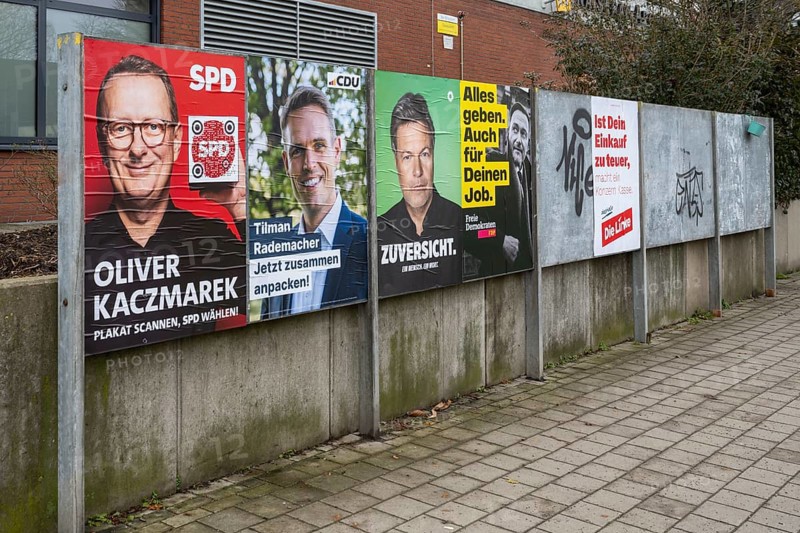 Board with election posters, SPD, CDU, Bündnis90 Die Grünen, FDP, Die Linke, Bundestag election 2025, Kamen, North Rhine-Westphalia, Germany, Europe