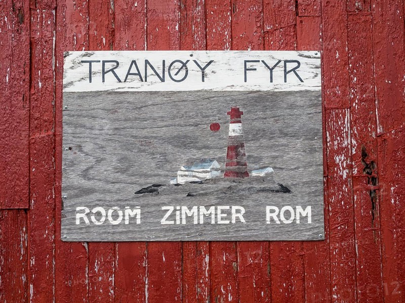 Signpost room for rent, Tranoy lighthouse, located in Hamarøy municipality south of Narvik, northern Norway