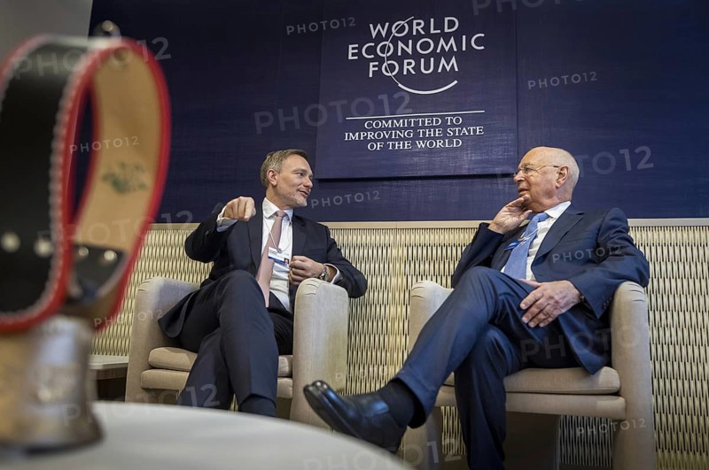 Christian Lindner (FDP), Federal Minister of Finance, pictured during his participation in the World Economic Forum in Davos. Here in conversation with WEF founder Klaus Schwab. 'Photographed on behalf of the Federal Ministry of Finance'