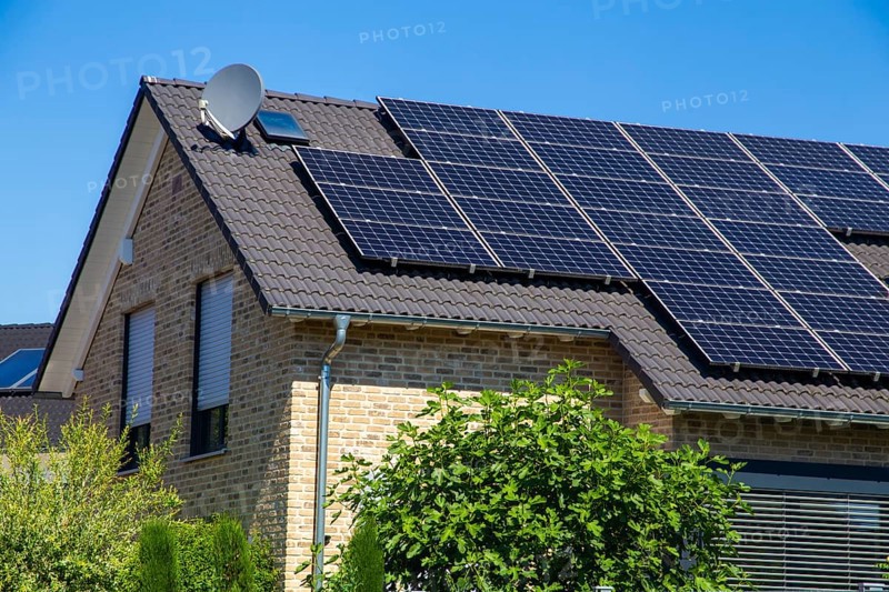 Detached house with photovoltaic system