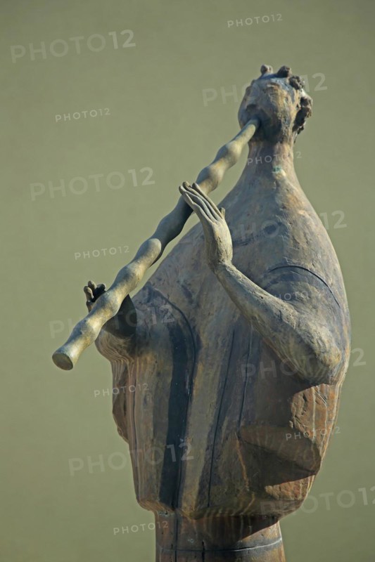 Sculpture Flute Player by Ernst Steinacker 2000, modern art, bronze, music, flute, district office, Feuchtwangen, Middle Franconia, Franconia, Bavaria, Germany, Europe