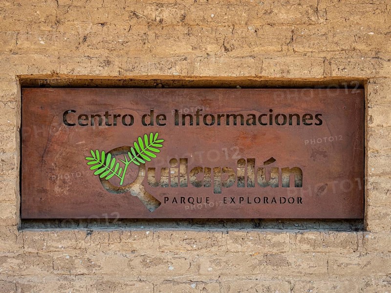Sign information center, botanic garden, Parque Quilapilún de Anglo American, Región Metropolitana, Chile, South America