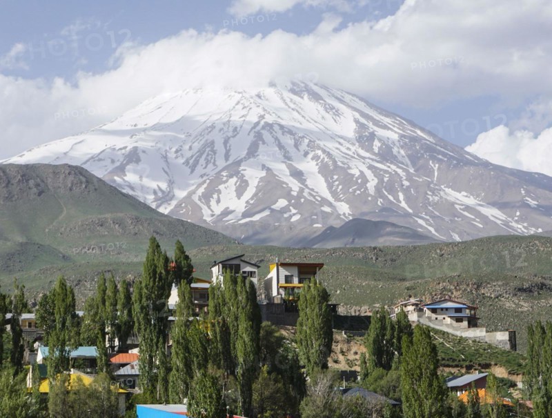 View of the snow-covered 5671 metre high Damavand mountain, Iran, 17.05.2016, Asia