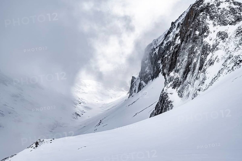 Snow-covered mountain landscape, ascent to the Wildhorn, cloudy mood, high tour, Bernese Alps, Bernese Oberland, Switzerland, Europe