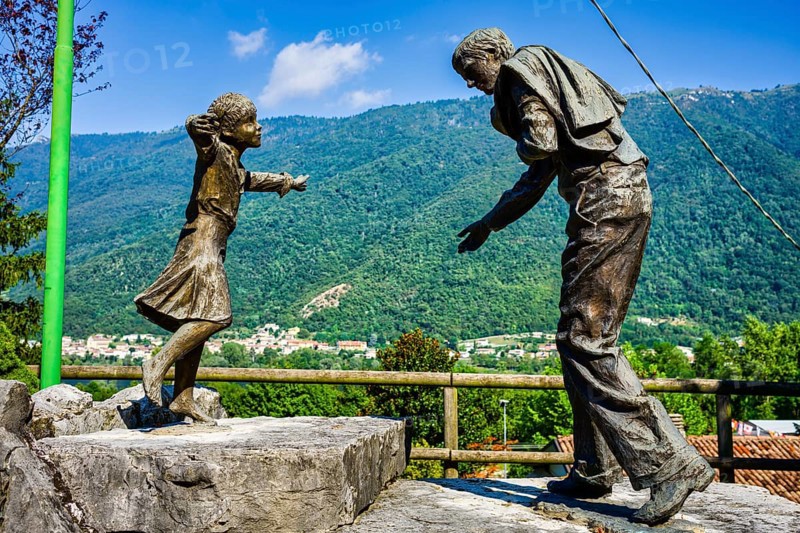 Monument to the emigrant, Tarzo, Treviso, Italy, Europe