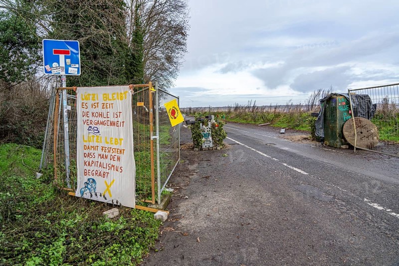 Barricades, obstacles, in the camp of climate activists in the rest of the village of Lützerath, which is the last place to be excavated at the Garzweiler 2 open-cast lignite mine, North Rhine-Westphalia, Germany, Europe