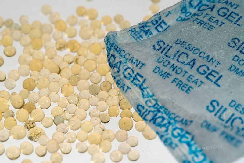 Silica gel, desiccant, is often used in packaging for technical devices, packed in small bags, anti-condensation bags