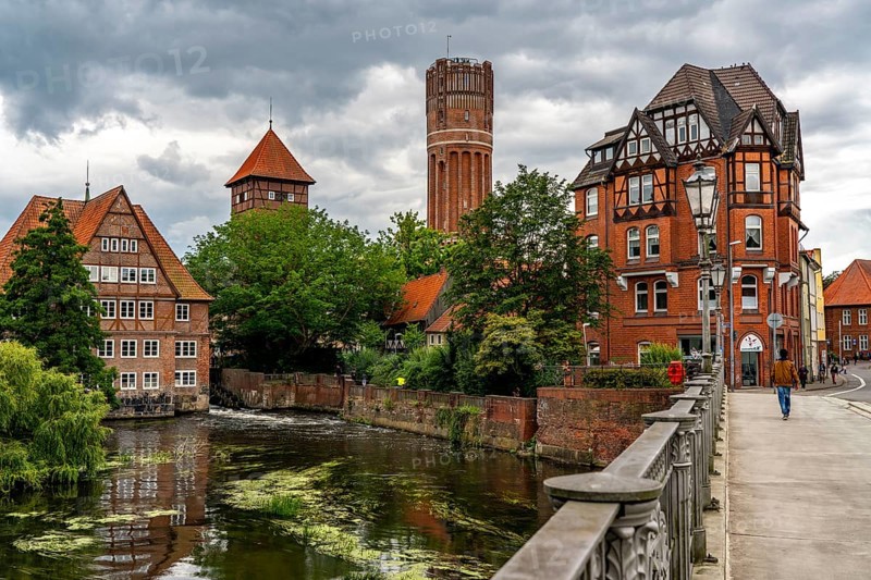 The water tower, river Ilmenau, Ratsmühle, city centre, old town of Lüneburg, Lower Saxony, Germany, Europe