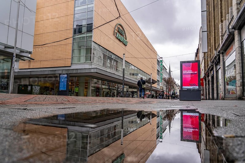 Galeria Kaufhof department stores' in the city centre of Gelsenkirchen, on Bahnhofstraße, is affected by the department stores' group's closure plans and is due to close at the end of June 2023, North Rhine-Westphalia, Germany, Europe