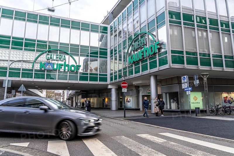 Galeria Kaufhof department stores' in the city centre of Krefeld, on Hochstraße, is affected by the department stores' group's closure plans and is due to close at the end of January 2024, North Rhine-Westphalia, Germany, Europe