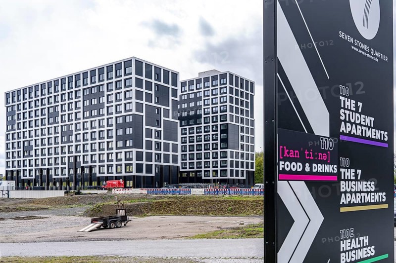 The Seven-Stones Quartier in Bochum, a campus with student flats, business flats, office space, catering and service areas, functions as a climate protection settlement, North Rhine-Westphalia, Germany, Europe