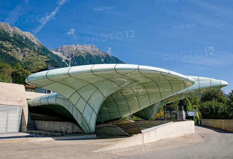 Seegrube station, cable car of the Innsbrucker Nordkettenbahnen, alpine Nordkette, Innsbruck, Tyrol, Austria, Europe