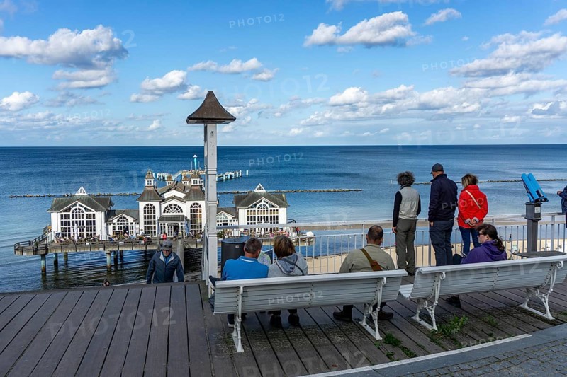 The pier of Sellin, 394 metres long, with restaurant, jetty, tourists, island of Rügen, Mecklenburg-Western Pomerania, Germany, Europe
