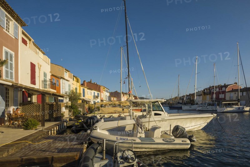 Panorama, Sunset, Port Grimaud, Bay of St. Tropez, Département Var, Cote d'Azur, Provence-Alpes-Côte d'Azur, South of France, France, Europe