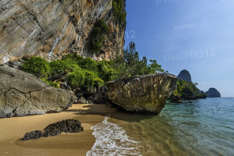 Seascape with chalk cliffs at Torsay beach, beach, natural beach, natural landscape, bay, sea, ocean, Andaman Sea, tropics, tropical, landscape, island, water, travel, tourism, paradisiacal, beach holiday, sun, sunny, holiday, dream trip, holiday paradise, paradise, beach holiday, beach holiday, coastal landscape, rock, rock face, lagoon, nature, idyllic, Siam, nobody, empty, exotic, travel photo, Krabi, Thailand, Asia