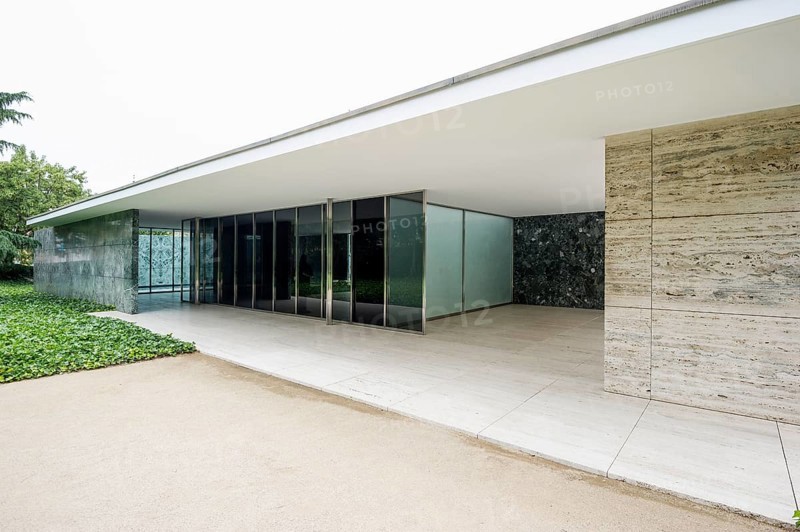 Barcelona Pavilion, reconstructed German pavilion for the 1929 World Exhibition, architect Ludwig Mies van der Rohe, Barcelona, Catalonia, Spain, Europe
