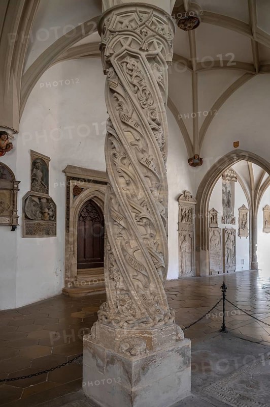 Ornaments on a column in the late Gothic mortuary, burial place of the cathedral canons, consecrated in 1498, Cathedral of St Salvator or St Willibald, Eichstätt, Upper Bavaria, Germany, Europe