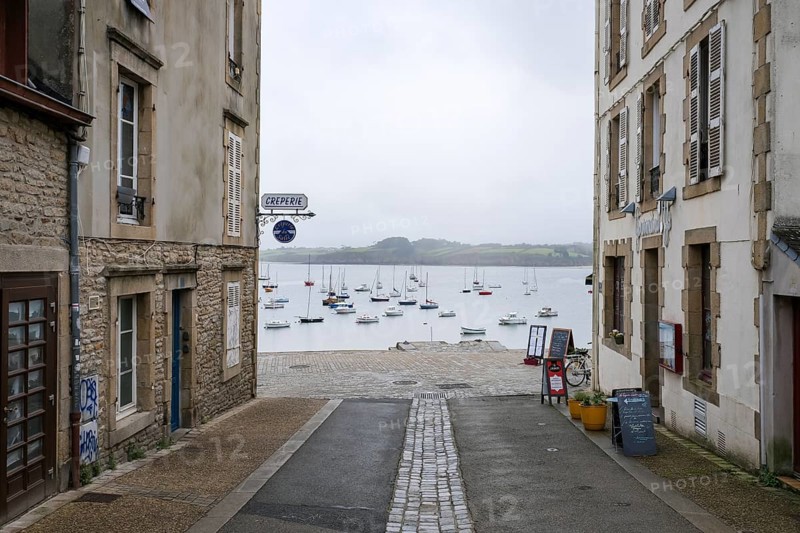 Douarnenez, Brittany, France - Alley at the harbour Port de Rosmeur in the picturesque harbour town of Douarnenez