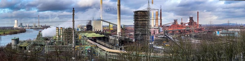 Panorama of the Thyssenkrupp Steel steelworks in Duisburg-Marxloh, on the Rhine, STEAG coal-fired power station Duisburg-Walsum, coking plant unloading tower, centre, blast furnaces 1 and 2, right, North Rhine-Westphalia, Germany, Europe